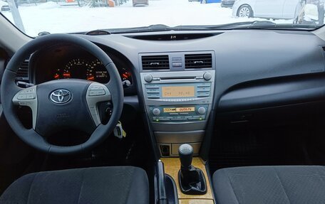 Toyota Camry, 2006 год, 999 900 рублей, 16 фотография