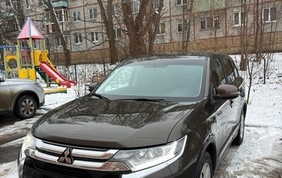 Mitsubishi Outlander III рестайлинг 3, 2016 год, 1 730 000 рублей, 1 фотография