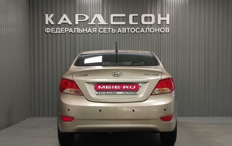 Hyundai Solaris II рестайлинг, 2012 год, 780 000 рублей, 4 фотография