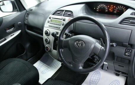 Toyota Ractis I, 2009 год, 853 000 рублей, 12 фотография