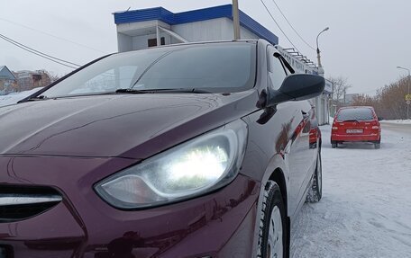 Hyundai Solaris II рестайлинг, 2011 год, 780 000 рублей, 6 фотография