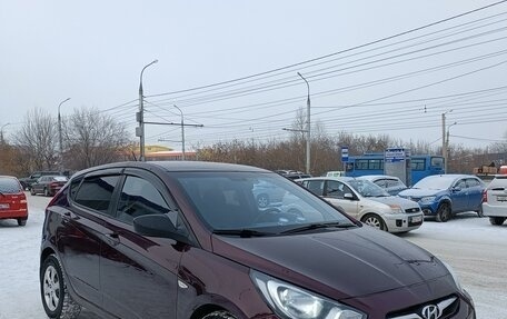 Hyundai Solaris II рестайлинг, 2011 год, 780 000 рублей, 2 фотография