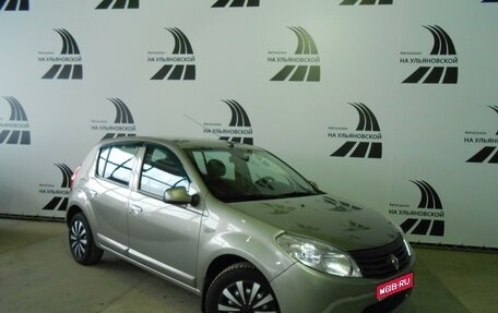 Renault Sandero I, 2013 год, 750 000 рублей, 1 фотография