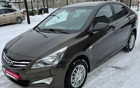 Hyundai Solaris II рестайлинг, 2014 год, 975 000 рублей, 2 фотография