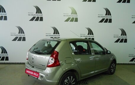 Renault Sandero I, 2013 год, 750 000 рублей, 2 фотография