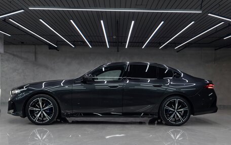 BMW 5 серия, 2024 год, 11 500 000 рублей, 3 фотография