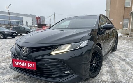 Toyota Camry, 2018 год, 2 950 000 рублей, 3 фотография