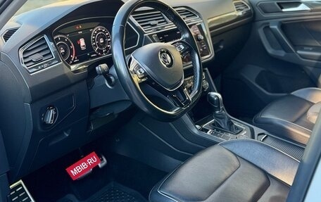 Volkswagen Tiguan II, 2018 год, 3 650 000 рублей, 8 фотография