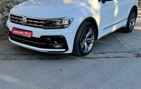 Volkswagen Tiguan II, 2018 год, 3 650 000 рублей, 6 фотография