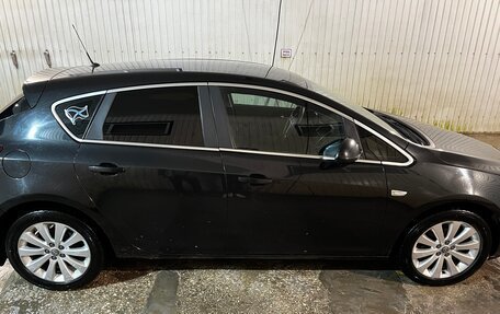 Opel Astra J, 2011 год, 680 000 рублей, 7 фотография