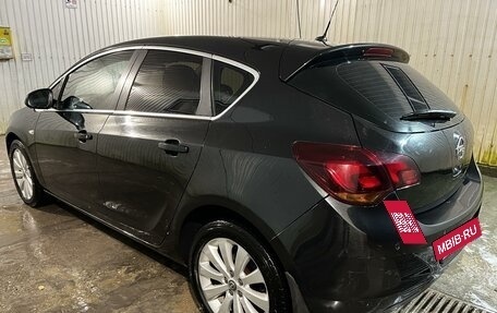 Opel Astra J, 2011 год, 680 000 рублей, 4 фотография