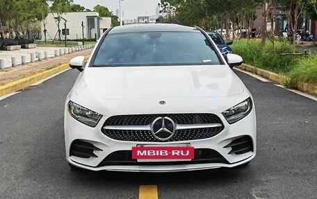 Mercedes-Benz A-Класс, 2021 год, 2 100 000 рублей, 4 фотография