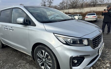 KIA Carnival III, 2019 год, 3 320 000 рублей, 6 фотография