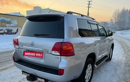 Toyota Land Cruiser 200, 2015 год, 4 750 000 рублей, 6 фотография