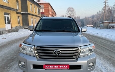 Toyota Land Cruiser 200, 2015 год, 4 750 000 рублей, 3 фотография