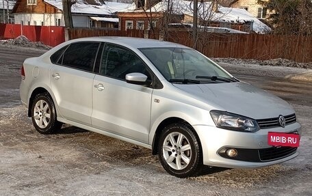 Volkswagen Polo VI (EU Market), 2013 год, 950 000 рублей, 3 фотография