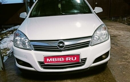 Opel Astra H, 2011 год, 680 000 рублей, 1 фотография