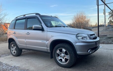 Chevrolet Niva I рестайлинг, 2012 год, 590 000 рублей, 2 фотография