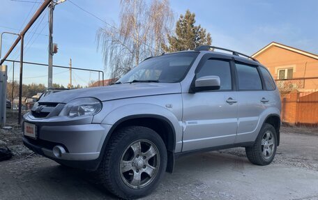 Chevrolet Niva I рестайлинг, 2012 год, 590 000 рублей, 3 фотография