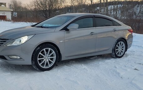 Hyundai Sonata VI, 2010 год, 1 250 000 рублей, 13 фотография