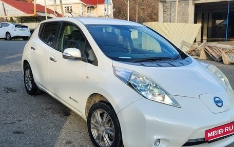 Nissan Leaf I, 2013 год, 649 999 рублей, 2 фотография