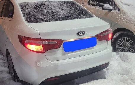 KIA Rio III рестайлинг, 2013 год, 650 000 рублей, 2 фотография