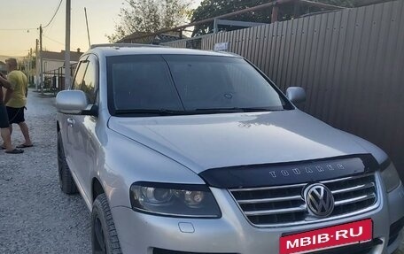 Volkswagen Touareg III, 2005 год, 1 600 000 рублей, 2 фотография