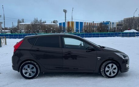 Hyundai Solaris II рестайлинг, 2016 год, 870 000 рублей, 2 фотография