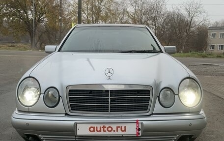 Mercedes-Benz E-Класс, 1999 год, 495 000 рублей, 4 фотография