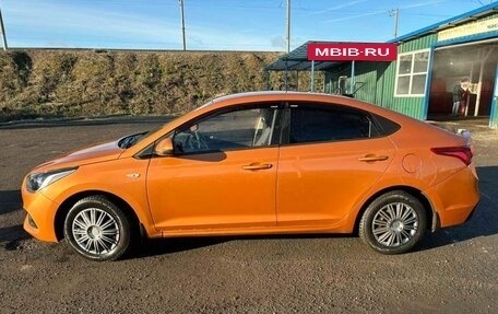 Hyundai Solaris II рестайлинг, 2017 год, 1 050 000 рублей, 3 фотография