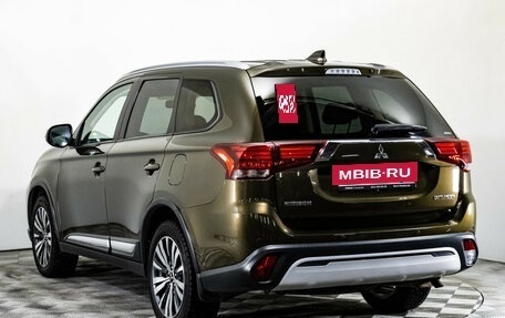 Mitsubishi Outlander III рестайлинг 3, 2019 год, 2 314 000 рублей, 7 фотография