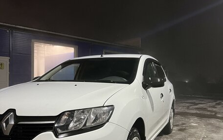 Renault Logan II, 2014 год, 800 000 рублей, 5 фотография