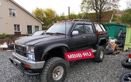 Toyota Hilux VI, 1991 год, 1 550 000 рублей, 2 фотография