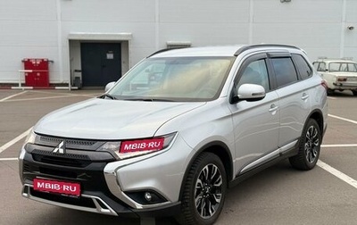 Mitsubishi Outlander III рестайлинг 3, 2022 год, 3 100 000 рублей, 1 фотография