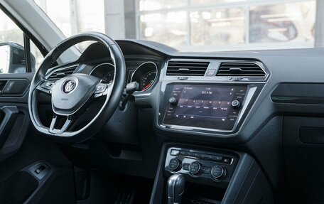 Volkswagen Tiguan II, 2019 год, 2 750 000 рублей, 19 фотография