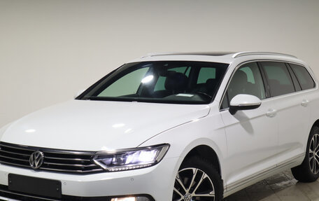 Volkswagen Passat B8 рестайлинг, 2018 год, 2 300 000 рублей, 1 фотография