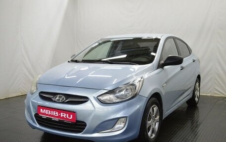 Hyundai Solaris II рестайлинг, 2011 год, 725 000 рублей, 1 фотография