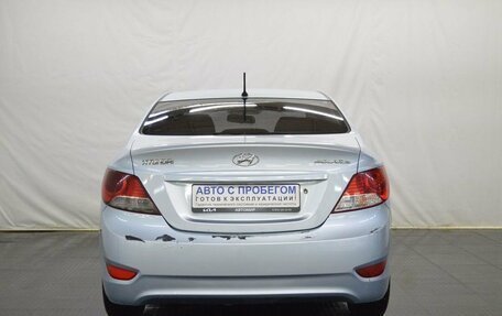 Hyundai Solaris II рестайлинг, 2011 год, 725 000 рублей, 6 фотография