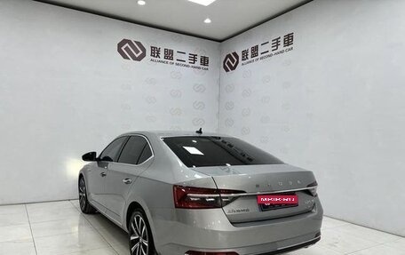 Skoda Superb III рестайлинг, 2021 год, 2 130 000 рублей, 4 фотография