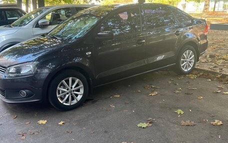 Volkswagen Polo VI (EU Market), 2015 год, 900 000 рублей, 5 фотография