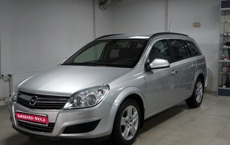 Opel Astra H, 2010 год, 797 000 рублей, 1 фотография