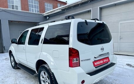 Nissan Pathfinder, 2012 год, 1 990 000 рублей, 3 фотография