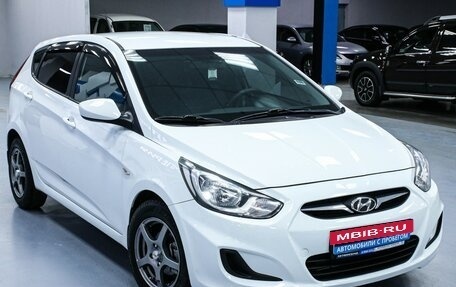 Hyundai Solaris II рестайлинг, 2012 год, 853 000 рублей, 7 фотография