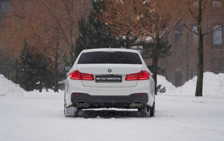 BMW 5 серия, 2018 год, 4 590 000 рублей, 5 фотография