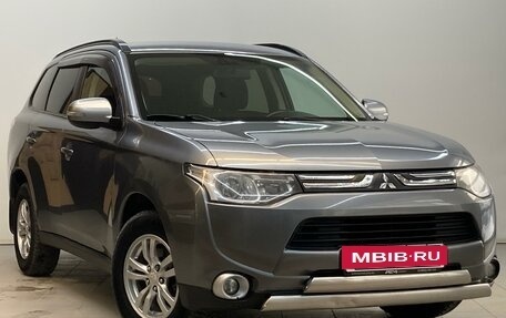 Mitsubishi Outlander III рестайлинг 3, 2012 год, 1 580 000 рублей, 3 фотография