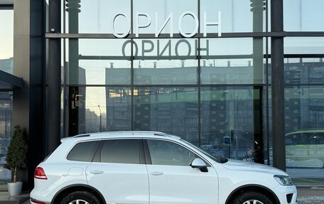 Volkswagen Touareg III, 2015 год, 2 890 000 рублей, 3 фотография