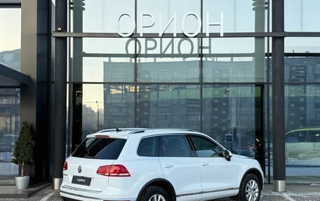 Volkswagen Touareg III, 2015 год, 2 890 000 рублей, 4 фотография