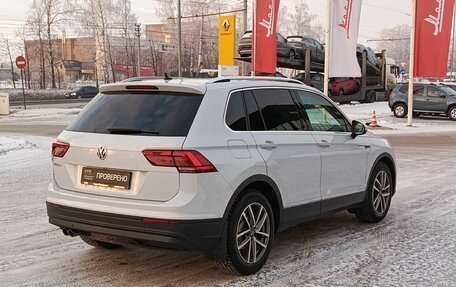 Volkswagen Tiguan II, 2018 год, 2 175 700 рублей, 6 фотография