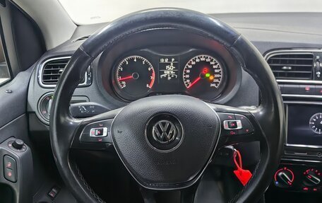 Volkswagen Polo VI (EU Market), 2018 год, 748 000 рублей, 11 фотография