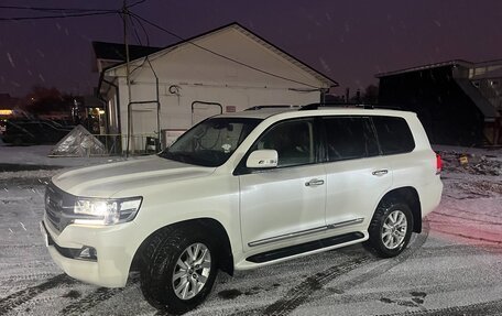 Toyota Land Cruiser 200, 2016 год, 7 000 000 рублей, 1 фотография